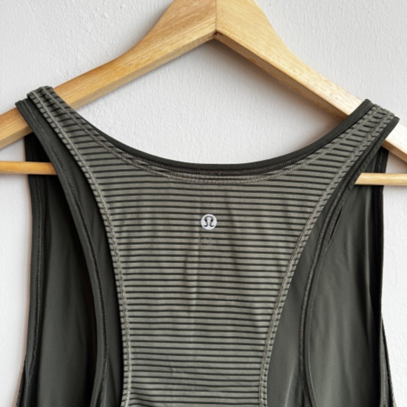 LULULEMON - Khaki Double Layer Workout Top - Picture 4 of 5
